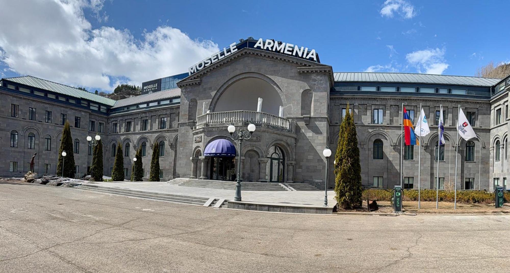Armenia Hotel Jermuk Dış mekan fotoğraf